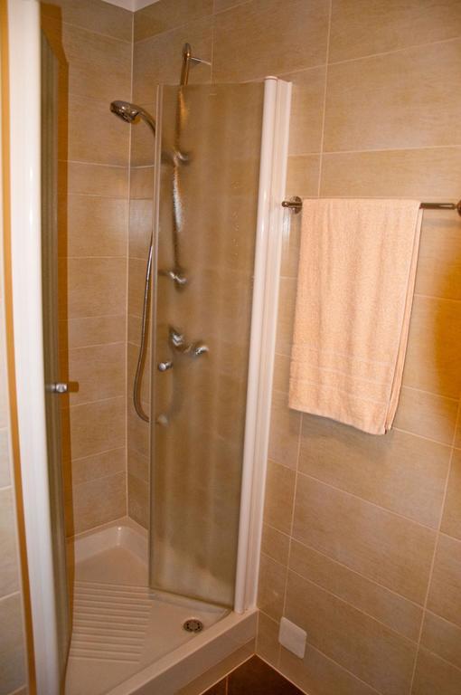 Roza Apartment Novigrad Istria Buitenkant foto