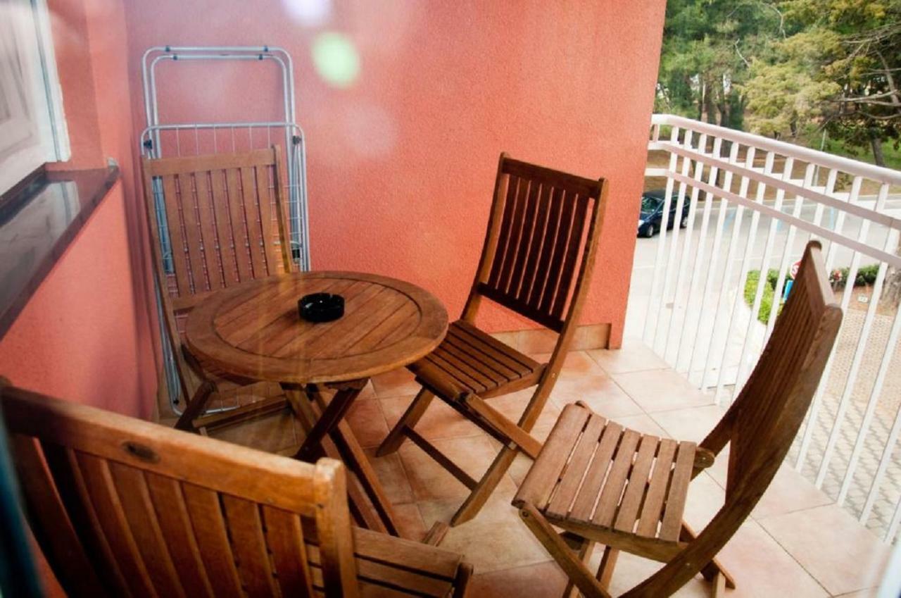 Roza Apartment Novigrad Istria Buitenkant foto